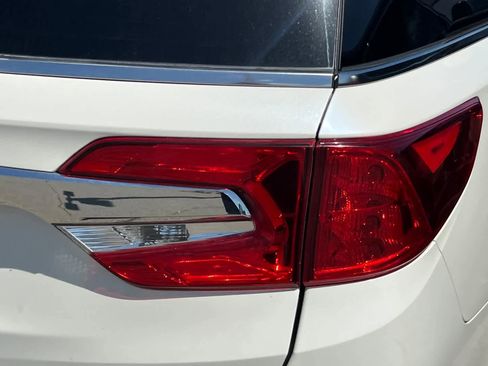 Used 2018 Honda Odyssey EX-L image 18