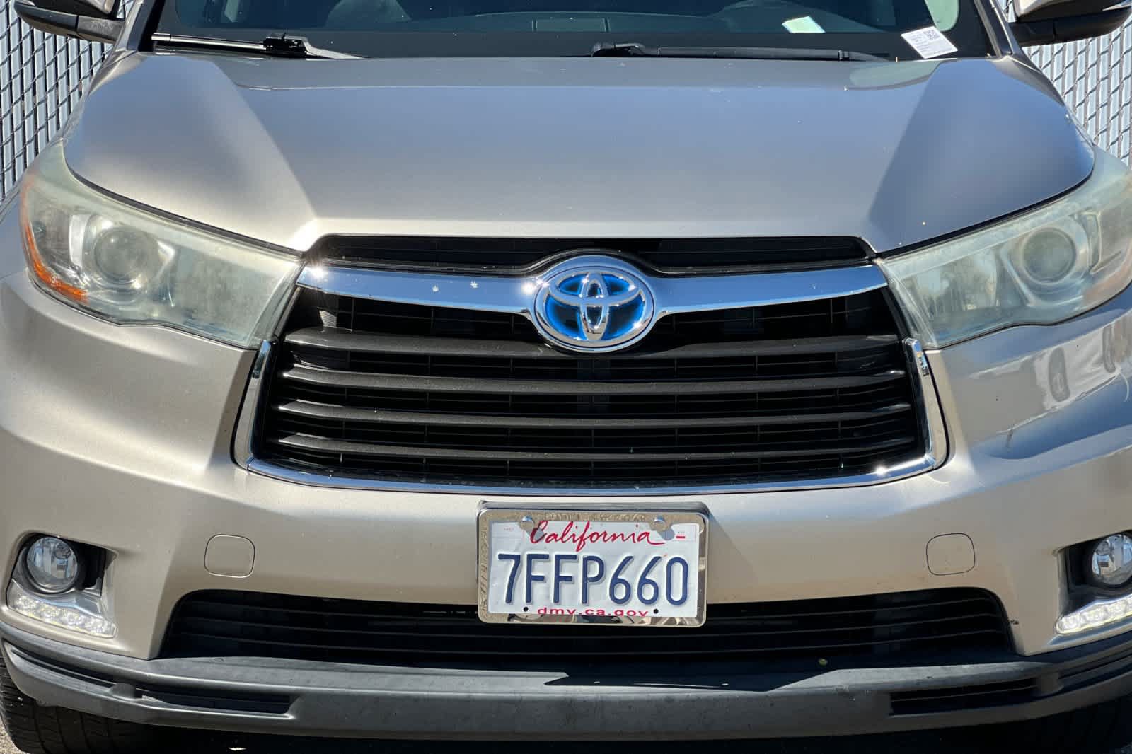 Used 2014 Toyota Highlander Limited Platinum AWD/4WD image 15