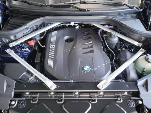New 2026 BMW X5 xDrive40i w/ M Sport Package image 21