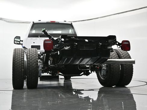 New 2026 Ford F550 4x4 Regular Cab Super Duty image 38