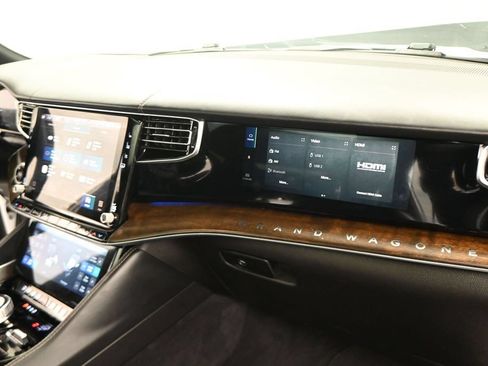 Used 2022 Jeep Grand Wagoneer Series I AWD/4WD image 16