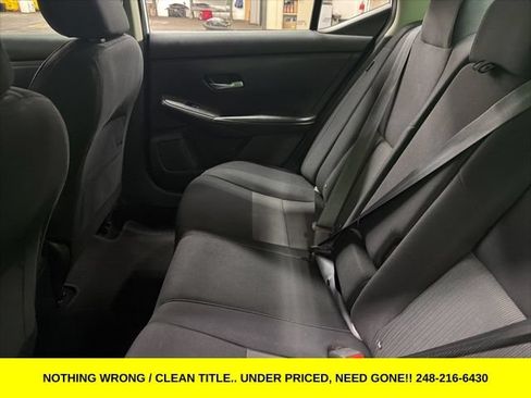 Used 2021 Nissan Sentra SV FWD image 31
