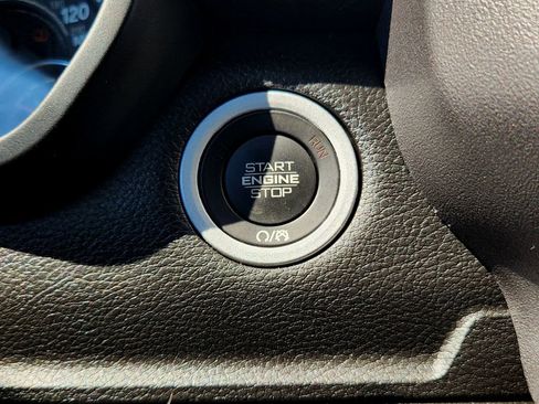 Used 2025 RAM 1500 Big Horn image 24