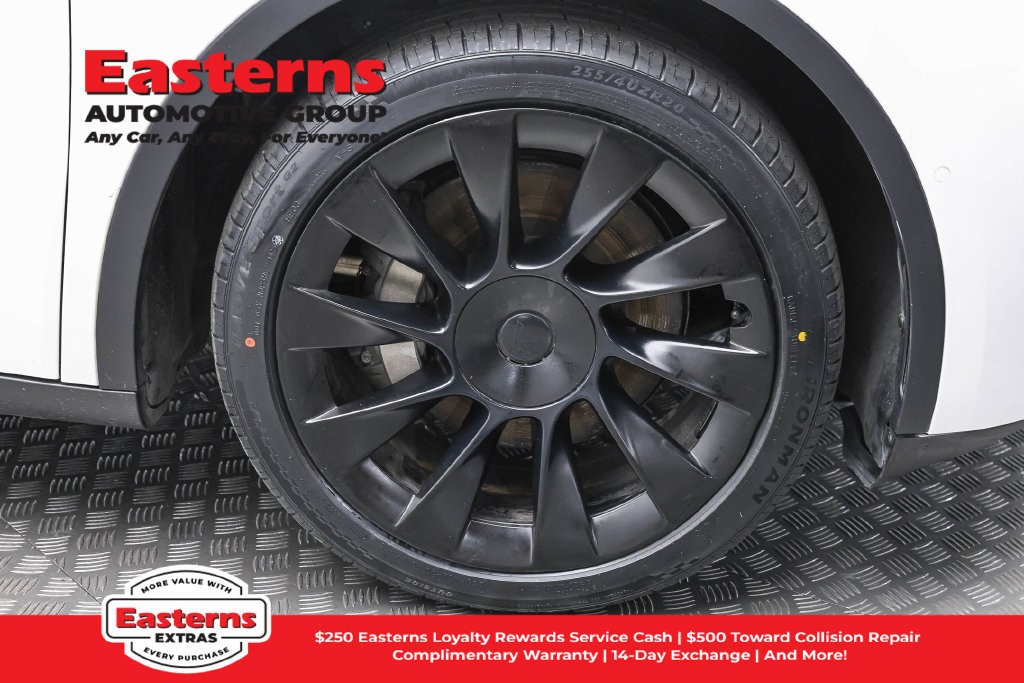 Used 2022 Tesla Model Y Long Range AWD/4WD image 25