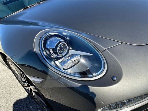 Used 2015 Porsche 911 Targa 4S image 12