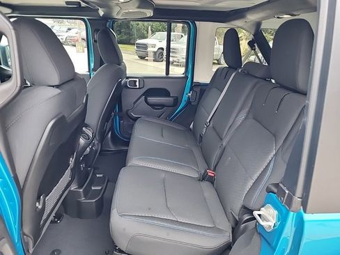 Used 2024 Jeep Wrangler Unlimited Rubicon 4xe w/ Convenience Group image 29