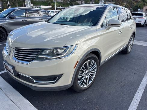 Used 2016 Lincoln MKX Reserve w/ Climate Package image 2