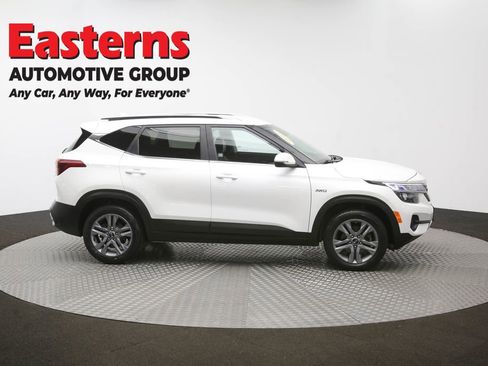 Used 2021 Kia Seltos S AWD/4WD image 44
