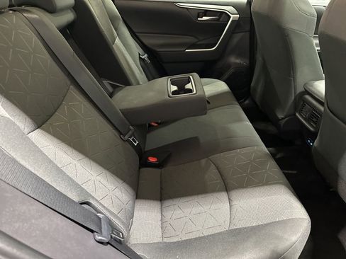 Certified 2022 Toyota RAV4 XLE image 21