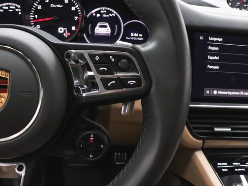 Used 2022 Porsche Cayenne Turbo image 37