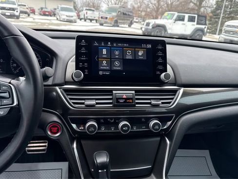 Used 2022 Honda Accord Sport image 13