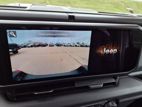 New 2026 Jeep Gladiator Rubicon AWD/4WD image 5