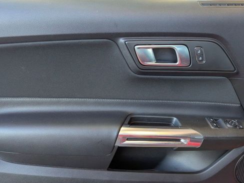 Certified 2019 Ford Mustang GT w/ GT Performance Package image 13