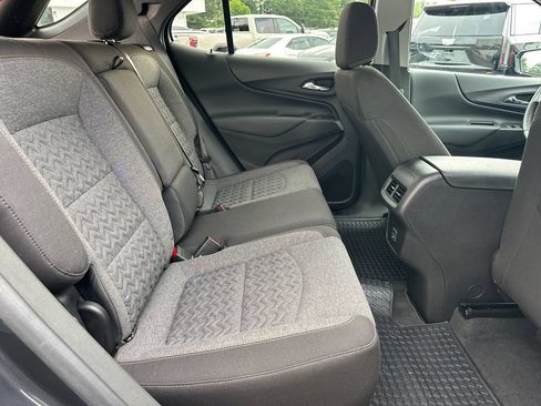 Used 2022 Chevrolet Equinox LT FWD image 16