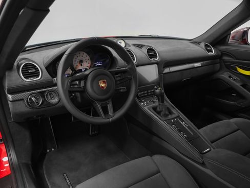 Used 2025 Porsche 718 Cayman GT4 RS RWD image 65