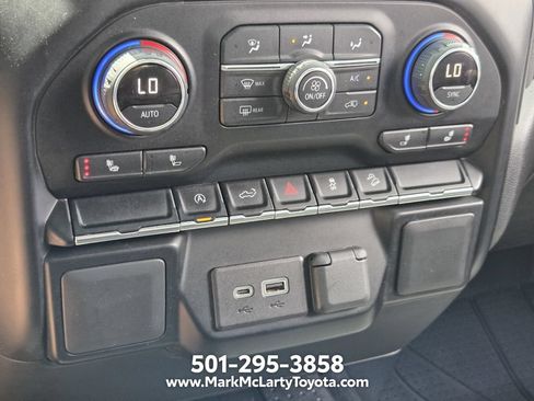 Used 2021 Chevrolet Silverado 1500 LT w/ Z71 Off-Road Package AWD/4WD image 19