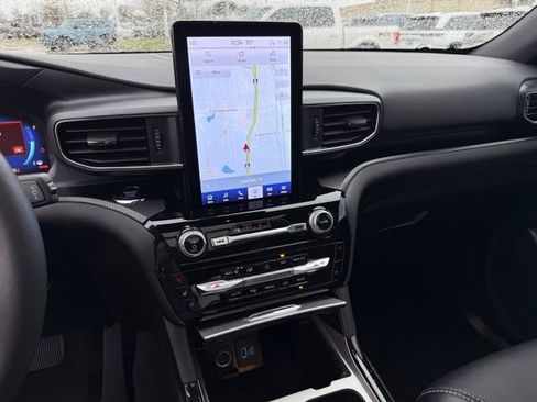 Used 2024 Ford Explorer ST w/ Equipment Group 401A image 19