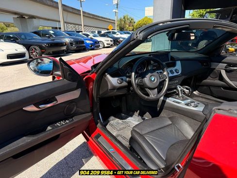 Used 2016 BMW Z4 sDrive35i RWD image 21