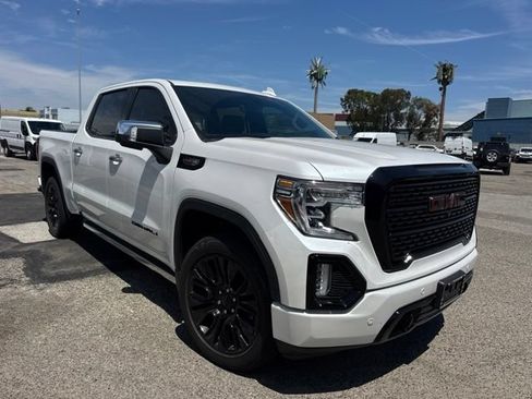 Used 2022 GMC Sierra 1500 Denali w/ Denali Reserve Package AWD/4WD image 3