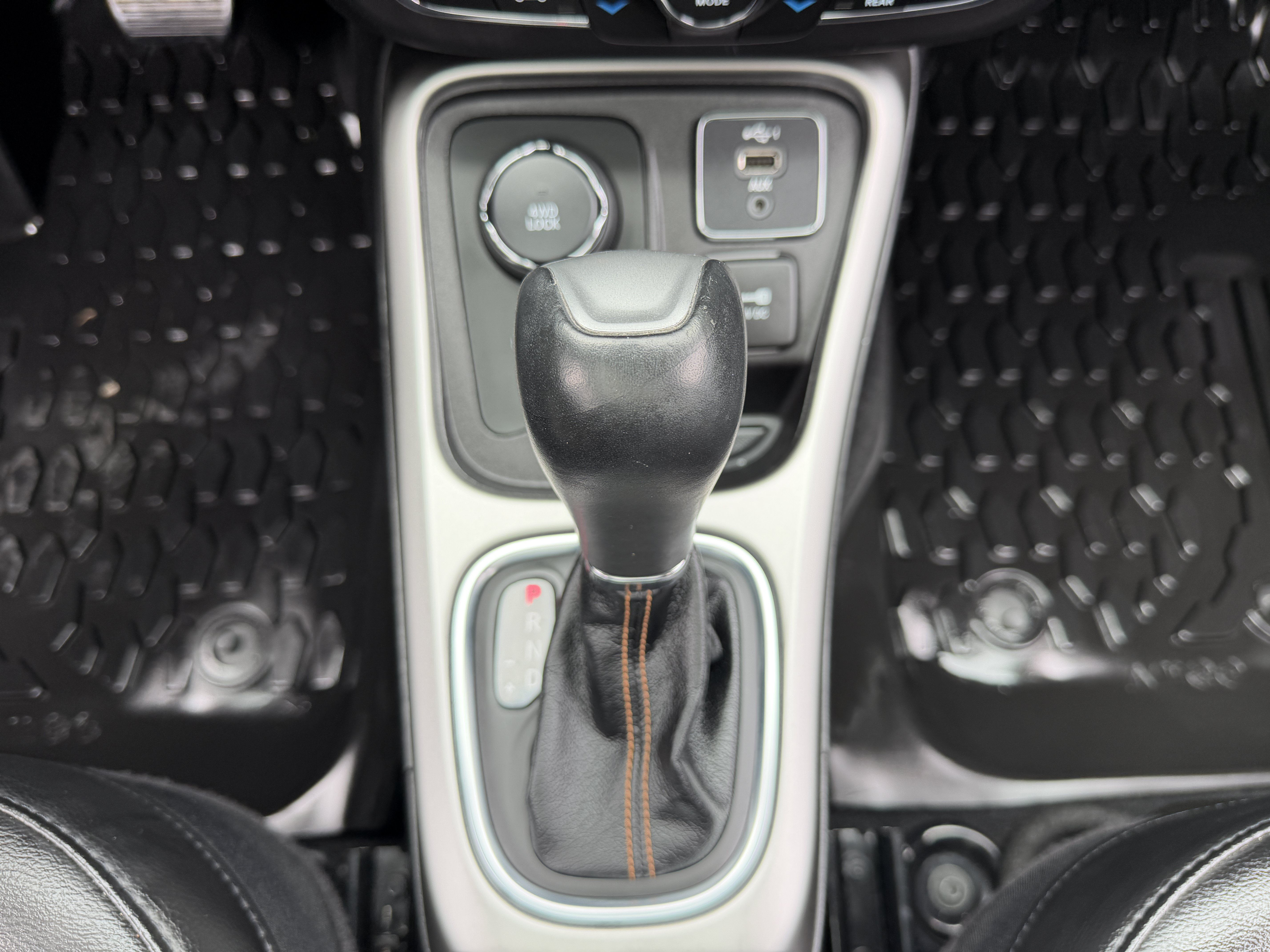 Used 2019 Jeep Compass Latitude w/ Popular Equipment Group AWD/4WD image 27