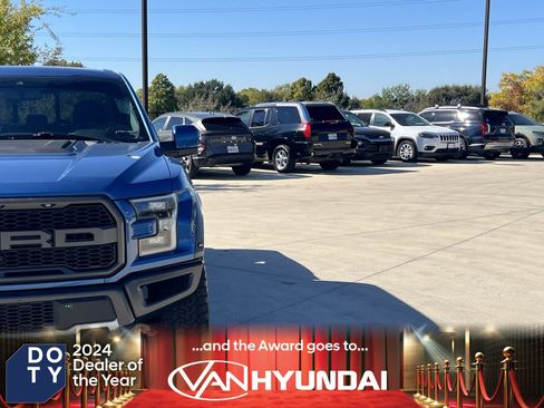 Used 2019 Ford F150 Raptor w/ Equipment Group 802A Luxury image 3