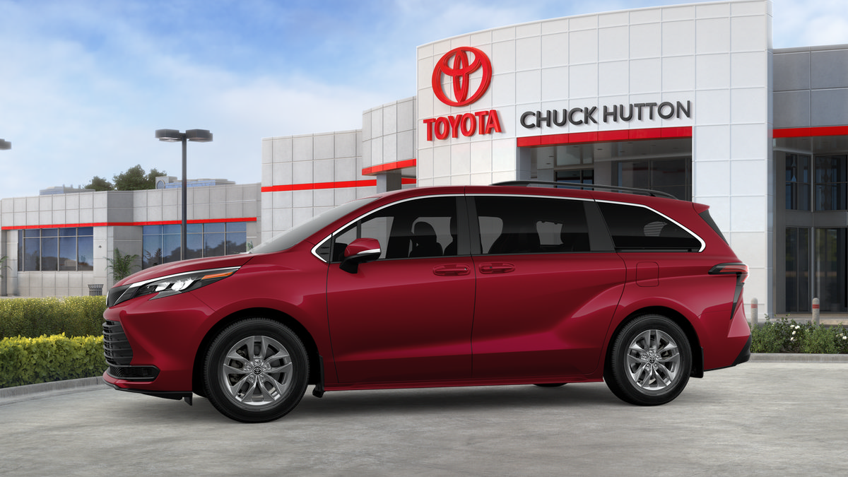 Certified 2026 Toyota Sienna LE AWD/4WD image 33