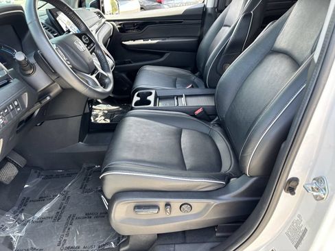 Certified 2024 Honda Odyssey Elite image 18