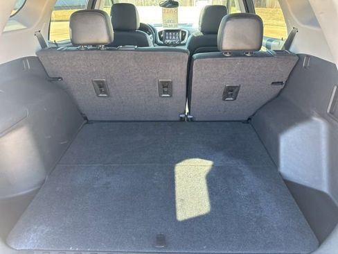 Used 2022 GMC Terrain SLE w/ Driver Convenience Package image 27