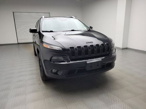 Used 2014 Jeep Cherokee Latitude w/ Comfort/Convenience Group image 14