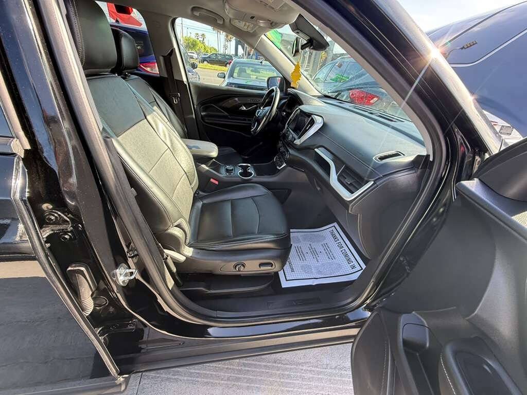 Used 2023 GMC Terrain SLT FWD image 10