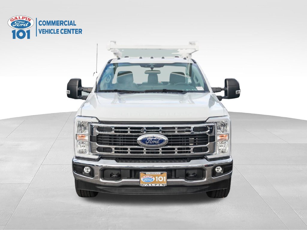 New 2025 Ford F350 XL w/ XL Chrome Package RWD image 2
