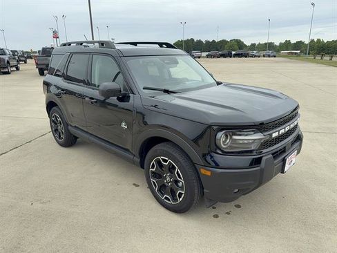 Used 2025 Ford Bronco Sport Outer Banks w/ Outer Banks Tech Package+ image 2