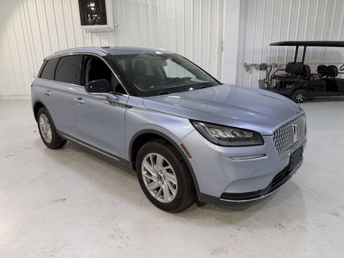 Used 2022 Lincoln Corsair FWD w/ Rear Removable Package Tray image 7