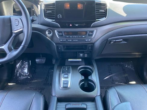 Used 2023 Honda Passport TrailSport image 11