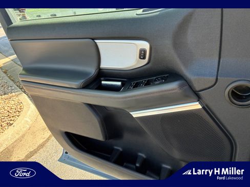 Used 2025 Ford Expedition Active AWD/4WD image 13