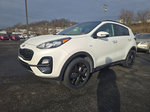 Used 2020 Kia Sportage S w/ S Sunroof Package image 9