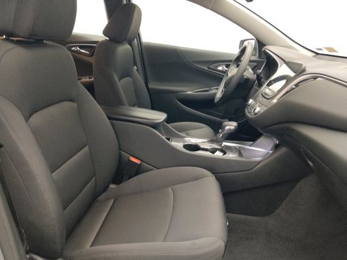 Used 2025 Chevrolet Malibu LT FWD image 21
