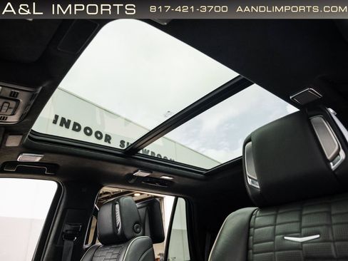 Used 2022 Cadillac Escalade Sport Platinum w/ Heavy-Duty Trailer Package AWD/4WD image 21
