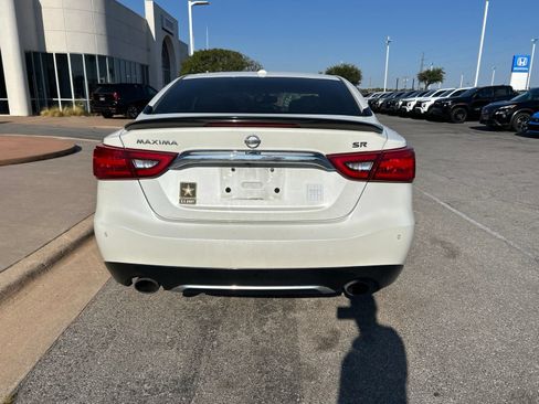 Used 2017 Nissan Maxima SR w/ Midnight Edition FWD image 6