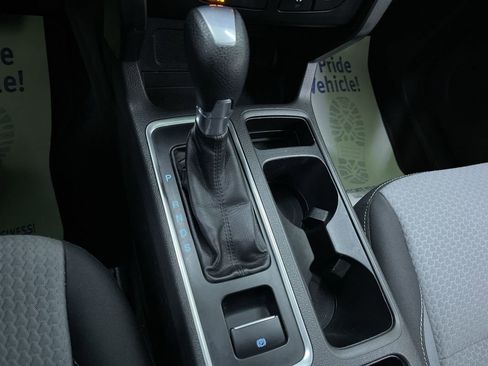 Used 2017 Ford Escape SE image 24