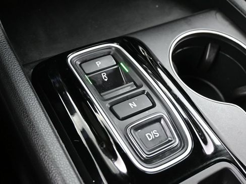 Used 2025 Honda Pilot Sport image 21