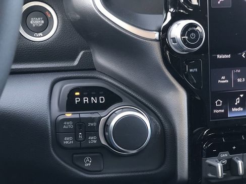 New 2026 RAM 1500 Big Horn AWD/4WD image 18