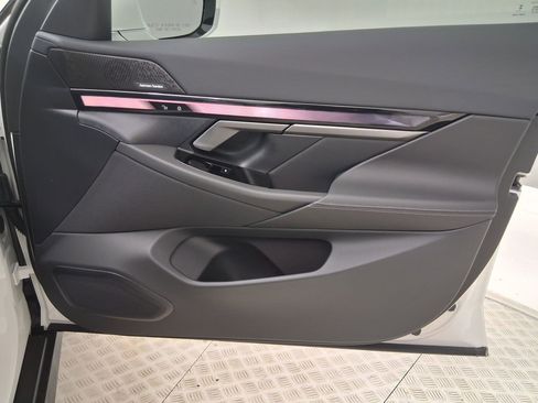 New 2026 BMW i5 eDrive40 w/ Convenience Package image 29