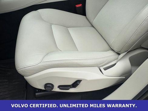 Certified 2023 Volvo XC90 B6 Plus w/ Protection Package Premier AWD/4WD image 29