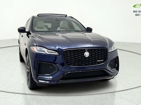 Used 2025 Jaguar F-PACE R-Dynamic S AWD/4WD image 2