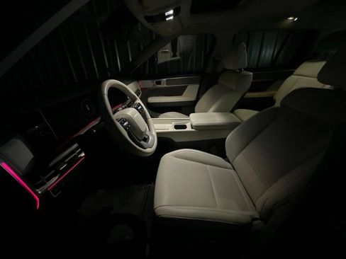 Used 2026 Hyundai Santa Fe Limited FWD image 9