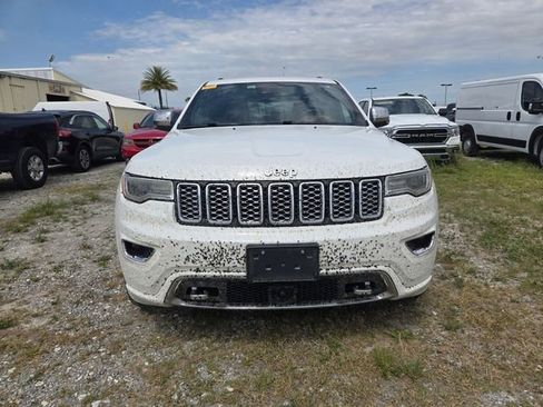 Used 2020 Jeep Grand Cherokee Overland AWD/4WD image 2