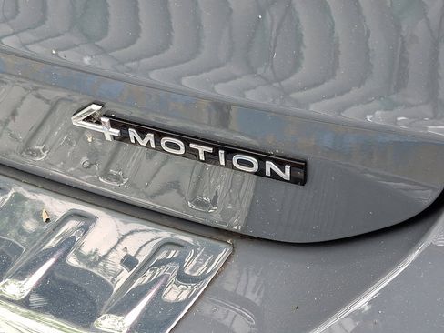 Used 2023 Volkswagen Taos SE AWD/4WD image 4