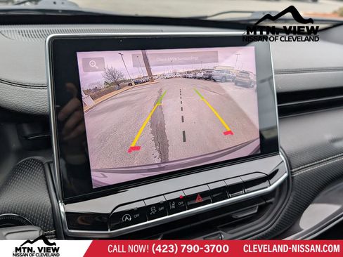 Used 2023 Jeep Compass Altitude image 14