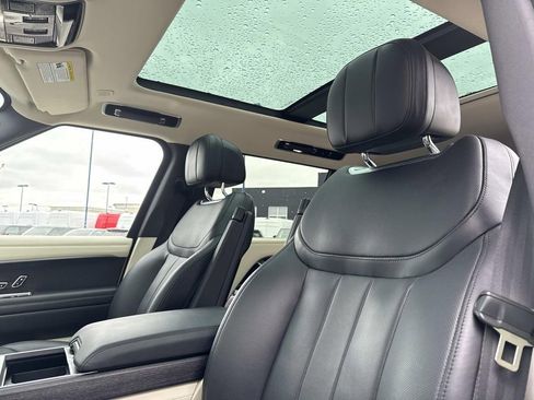 Certified 2024 Land Rover Range Rover Long Wheelbase SE AWD/4WD image 21